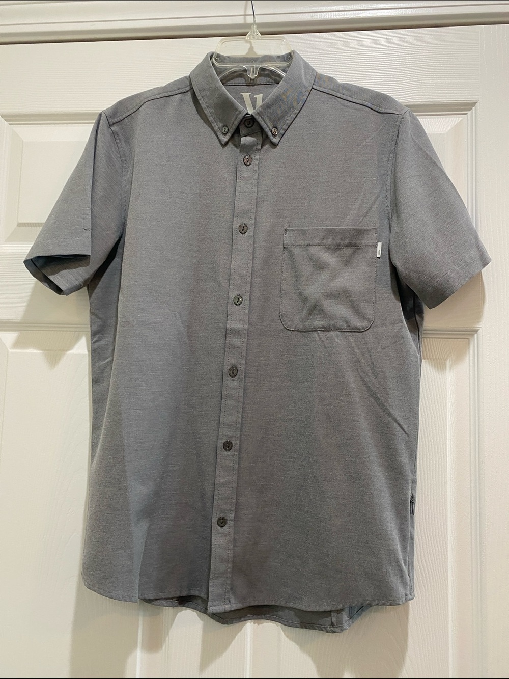 Vuori Men's Short-Sleeve Button-Down Shirt - Gray